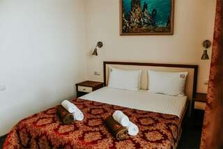 Гостиница Гранд Судак Джуниор сьют MV (2-х комнатный не видовой)-1