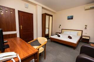 Гостиница Гранд Судак Джуниор сьют MV (2-х комнатный не видовой)-6