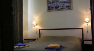 Гостиница Grand Hotel Судак Стандартный двухместный номер с 2 отдельными кроватями и видом на горы-6
