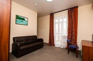 Гостиница Гранд Судак Джуниор сьют MV (2-х комнатный не видовой)-3