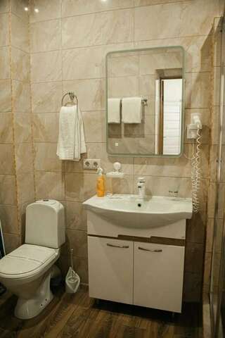 Гостиница Гранд Судак Люкс премиум (3-х комнатный с видом на бассейн, на море)-4